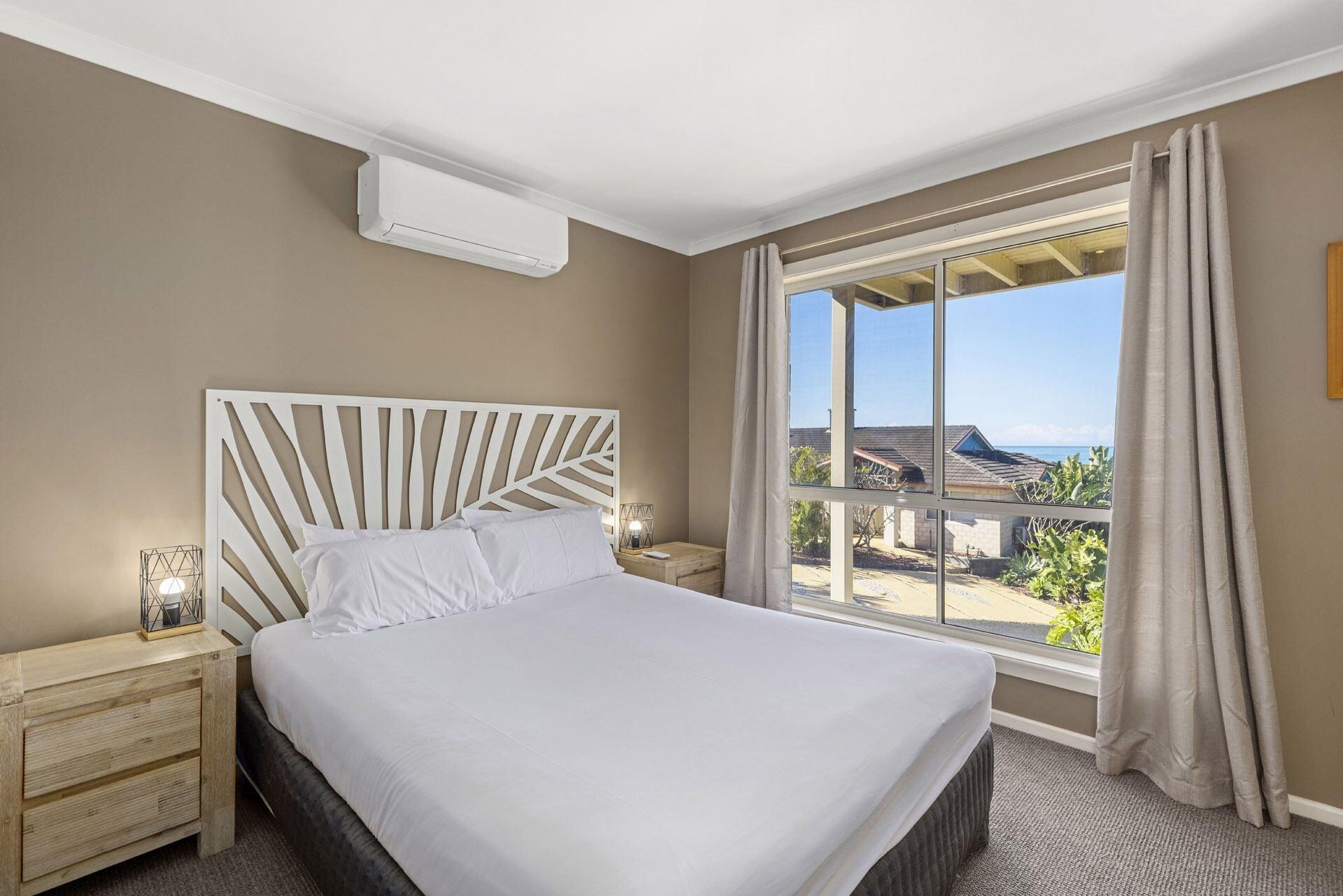 Aqualuna Beach Resort Sapphire Beach Exteriör bild