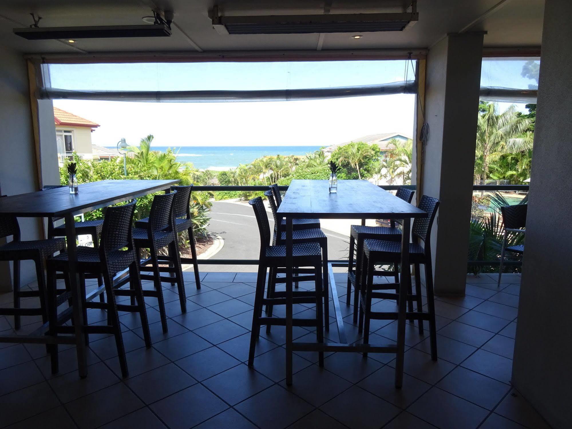 Aqualuna Beach Resort Sapphire Beach Exteriör bild