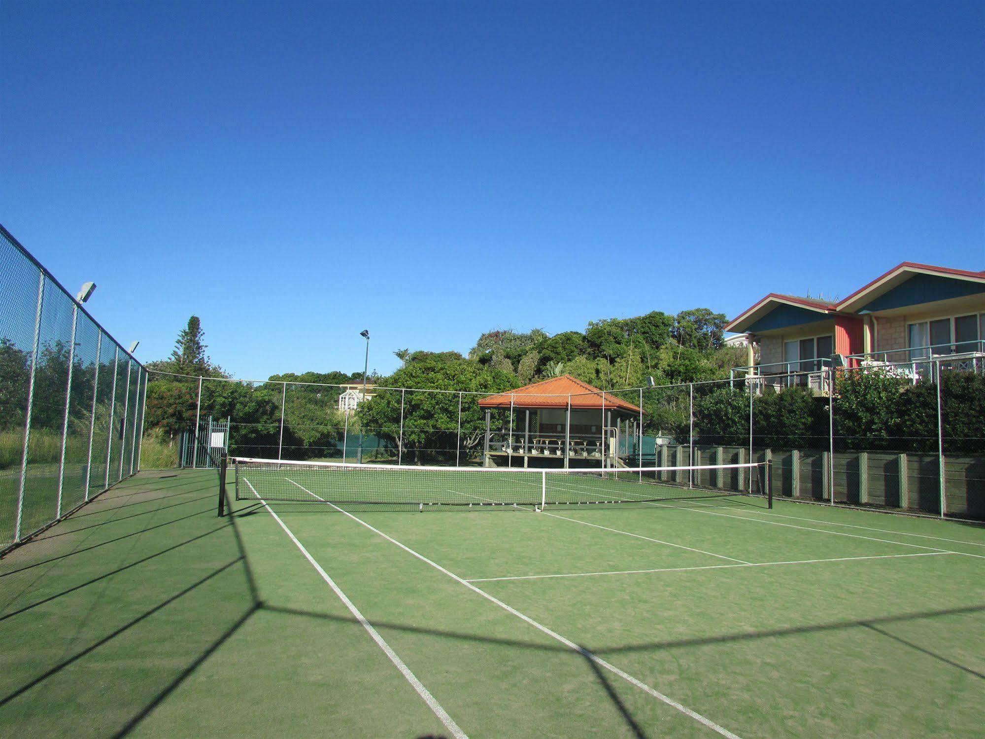 Aqualuna Beach Resort Sapphire Beach Exteriör bild